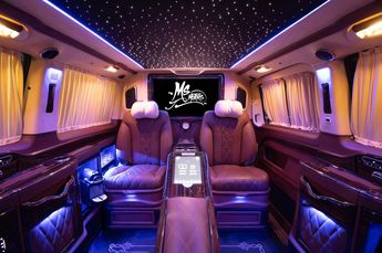  Voir détails -Mercedes Classe V II EXTRA-LONG 250 D 4MATIC VIP à Cannes (06)