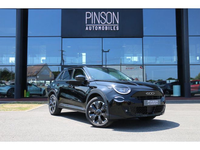 Cliquer pour voir la photo suivante Fiat 600 1.2 Hybrid - 100 - BV DCT BERLINE La Pri NOIR de 2024