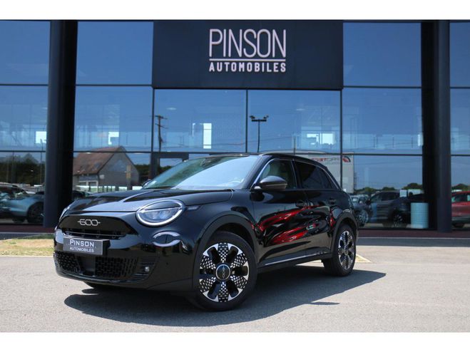 Fiat 600 1.2 Hybrid - 100 - BV DCT BERLINE La Pri NOIR de 2024