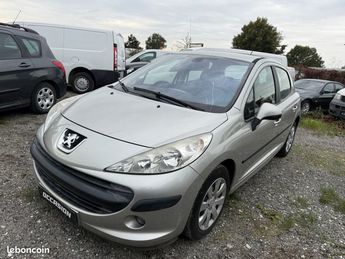  Voir détails -Peugeot 207 1.4 16V URBAN 5P à Fouquires-ls-Lens (62)