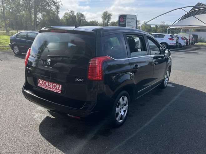 Peugeot 5008 1.6 e-HDi - 112 Active 1ERE MAIN GTIE 12 NOIR de 2012
