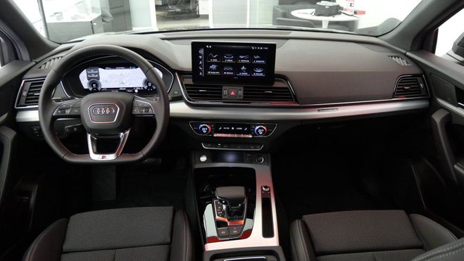 Audi Q5 55 TFSIe 367 S tronic 7 Quattro S line Noir de 2024