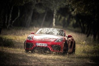 voir détails -Porsche 718 Spyder 4.0L 420 ch - Français - Approved à Paris (75)   Voir détails -Porsche 718 Spyder 4.0L 420 ch - Français - Approved à Paris (75)