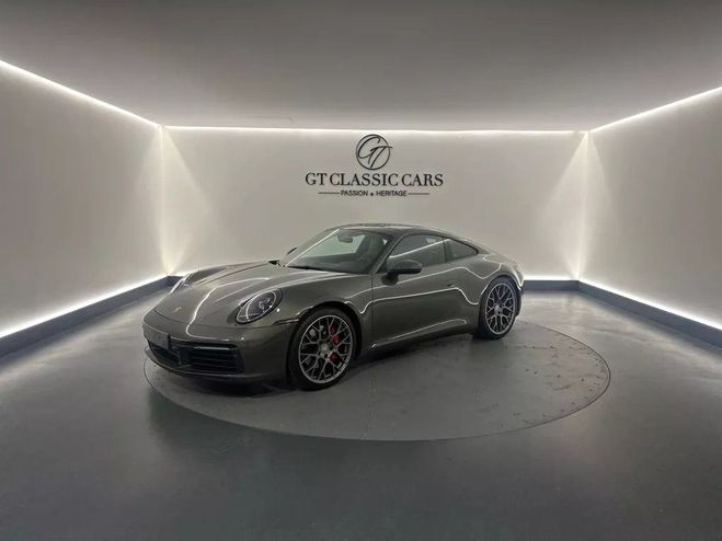 Cliquer pour voir la photo suivante Porsche 911 992 COUPE 3.0 450 CARRERA S Vert Aventurine Métallisé de 2019