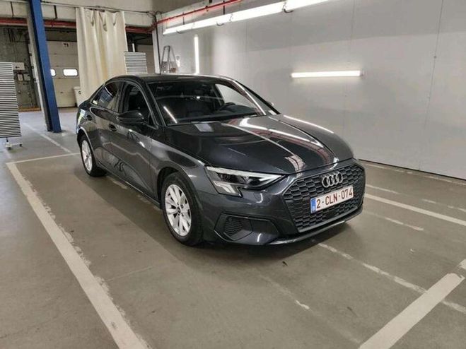 Audi A3 30TFSi Sedan Gris Mtallis de 