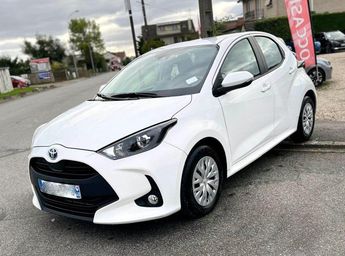  Voir détails -Toyota Yaris 1.5 HYBRIDE 116h Dynamic 01/2023 15000HT à Coignires (78)