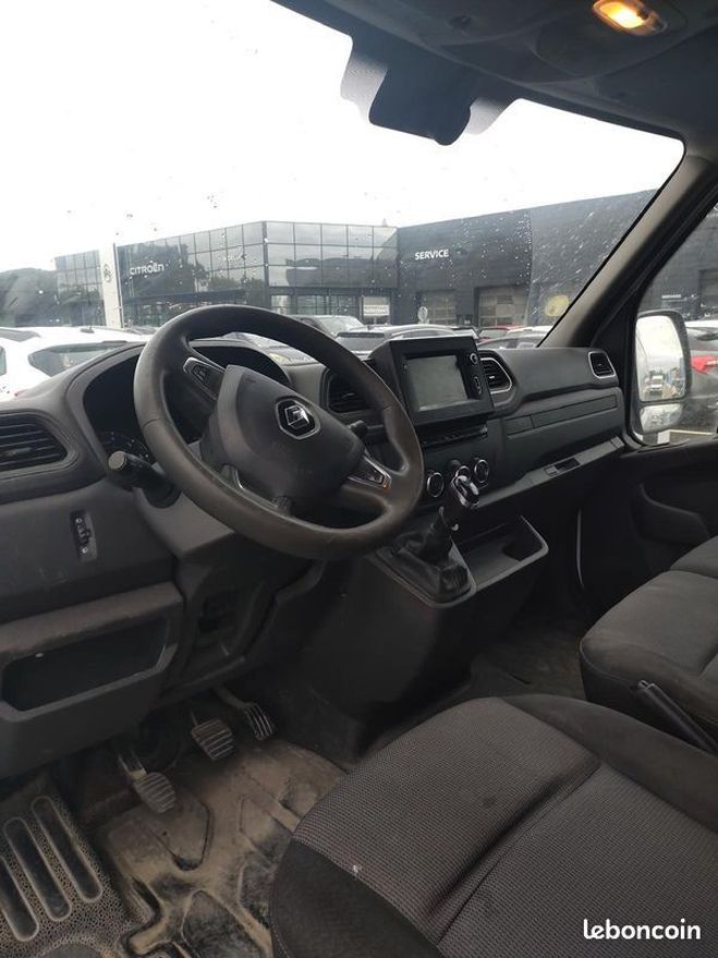Renault Master III Fourgon F3300kg L2H2 2.3 DCi 135ch G Blanc de 2020