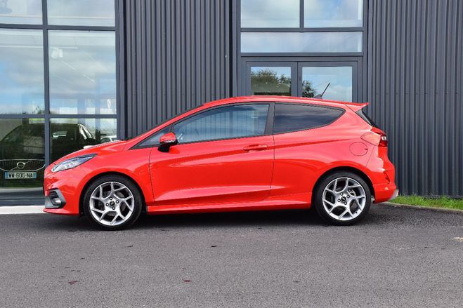 Ford Fiesta VI 1.5 ECOBOOST 200 S&S ST PLUS 3P ROUGE METAL de 2019