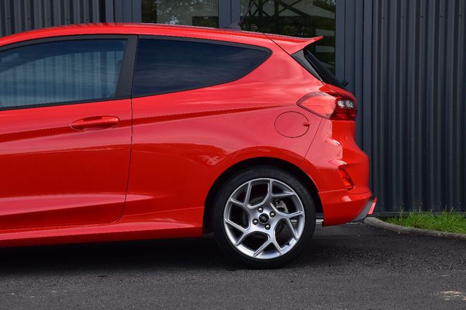 Ford Fiesta VI 1.5 ECOBOOST 200 S&S ST PLUS 3P ROUGE METAL de 2019