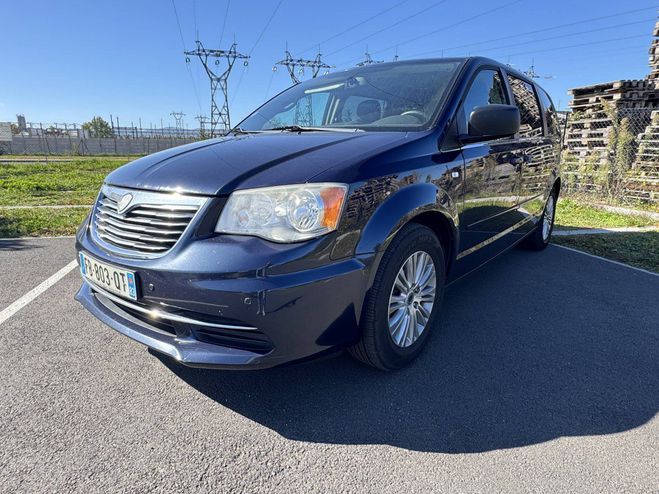 Cliquer pour voir la photo suivante Lancia Voyager Grand 3.6 V6 283 BLEU de 2013
