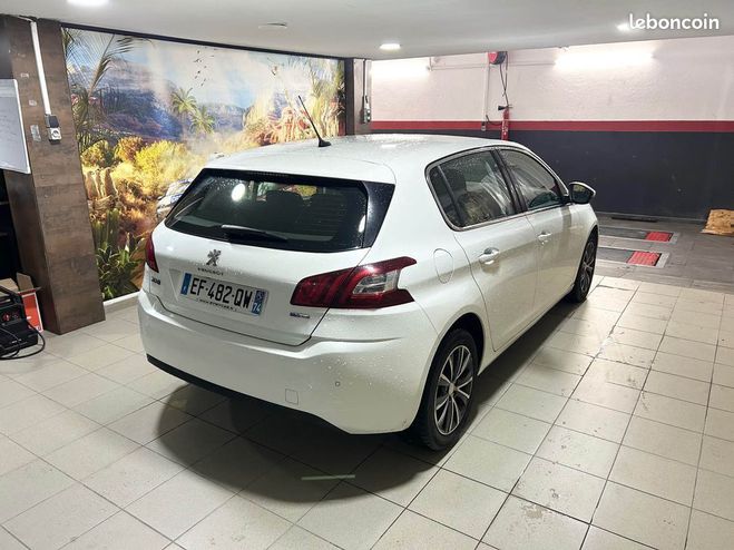 Peugeot 308  Blanc de 2016