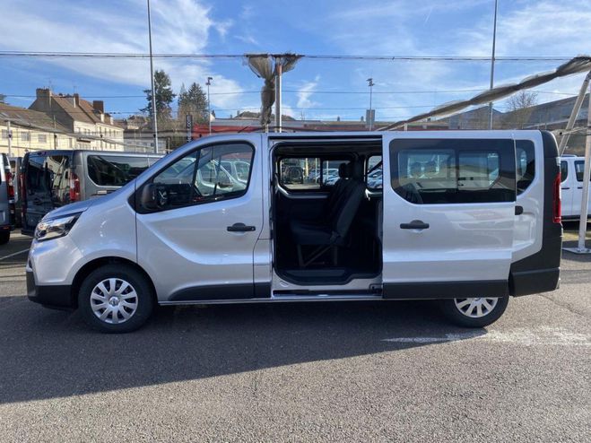 Nissan Primastar Nissan Primastar COMBI L2H1 3.0T 2.0 DCI 150 BVA9 N-CONNE Gris Highland de 2025