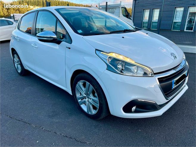 Peugeot 208 1.6 BlueHDi 100 Style Blanc de 2017