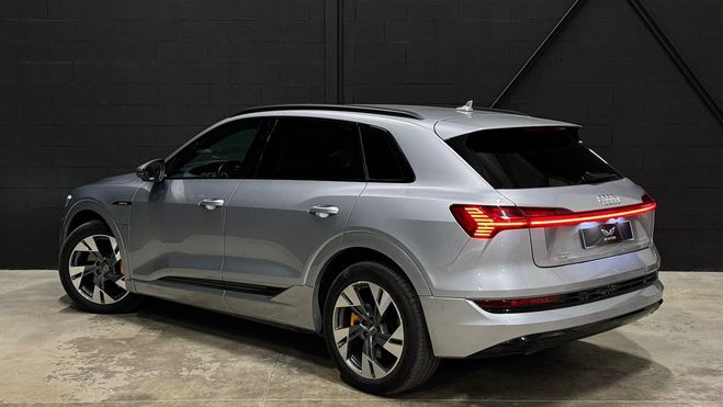Audi e-tron Audi e-tron 50 Quattro AVUS 313 CV - Garantie 2027 Gris Clair Métallisé de 2020