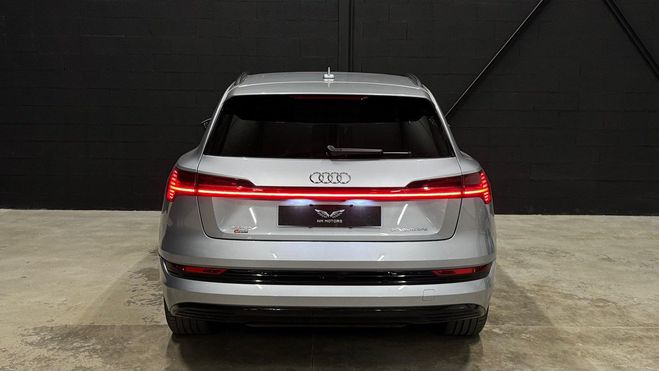 Audi e-tron Audi e-tron 50 Quattro AVUS 313 CV - Garantie 2027 Gris Clair Métallisé de 2020