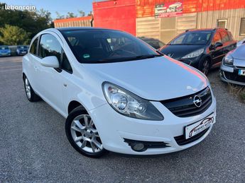  Voir détails -Opel Corsa sport, 1.4L 105 CV super propre à Lutterbach (68)