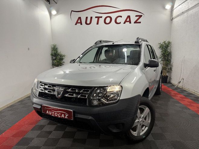 Cliquer pour voir la photo suivante Dacia Duster 1.6 16v 105 4x4 BVM6 Lauréate  91000KM A Gris Clair de 2015