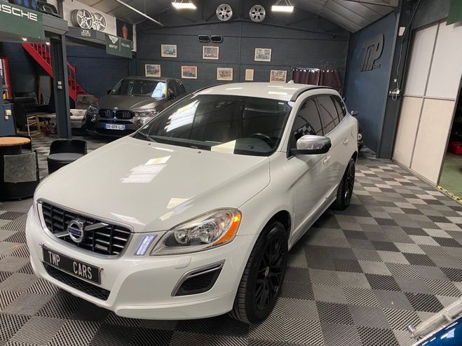 Volvo XC60 Volvo XC60 D3 AWD 163ch R Design Geartronic blanc de 2011