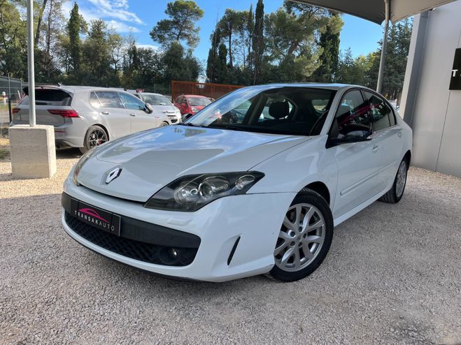 Renault Laguna III 2.0 dCi 130 GT 4 Control / Entretien Blanc de 2010