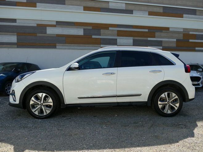 Kia E-Niro Kia E-Niro 64 KhW 204 Ch ACTIVE Blanc de 2021