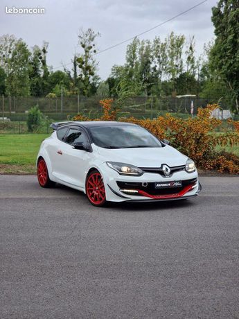  Voir détails -Renault Megane iii rs trophy r à Mareuil-ls-Meaux (77)