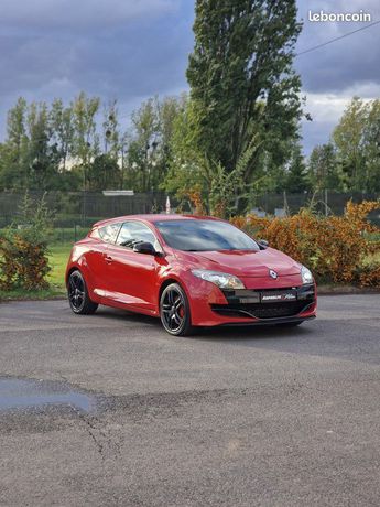 Voir détails -Renault Megane iii rs cup rouge lucifer à Mareuil-ls-Meaux (77)