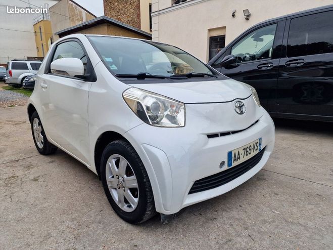 Toyota Iq 1.0 vvti 68ch entretien a jour Blanc de 2009