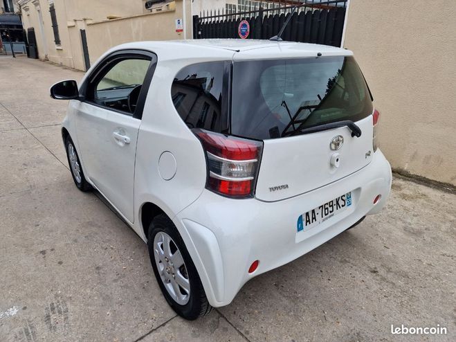 Toyota Iq 1.0 vvti 68ch entretien a jour Blanc de 2009