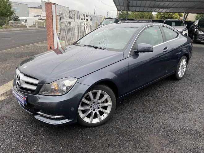 Cliquer pour voir la photo suivante Mercedes Classe C Coupe Sport 220 CDI BlueEfficiency Gris de 2014