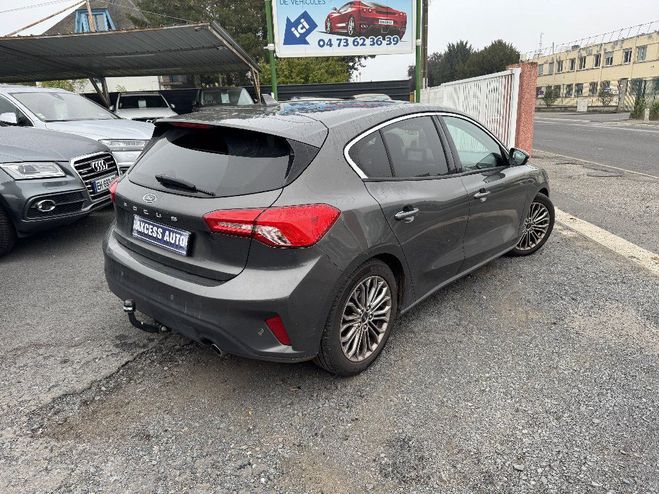 Ford Focus 1.5 EcoBlue 120 SetS Titanium Gris de 2019