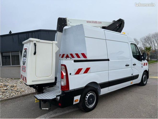 Renault Master fourgon l2h2 nacelle Klubb k26 tronqu 2  de 2021