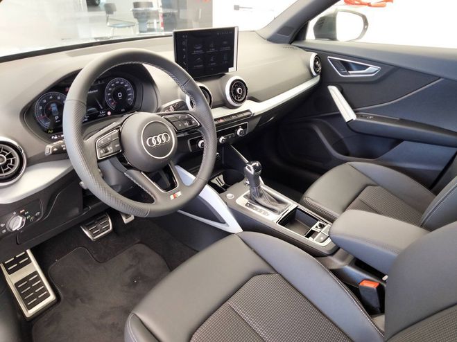 Audi Q2 35 TFSI 150 S tronic 7 S line Gris de 