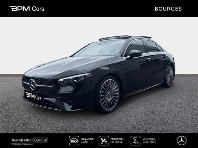 Cliquer pour voir la photo suivante Mercedes Classe A Berline 200 163ch AMG Line 7G-DCT Noir Cosmos Métallisé de 2023