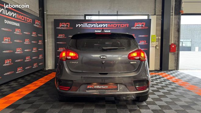 Kia Ceed d Ceed D active 1.0 t-gdi 120 cv garanti Gris de 2018