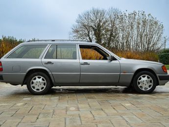  Voir détails -Mercedes 200 1992 MERCEDES-BENZ TE SW à Saint-Marcel-de-Flines (42)