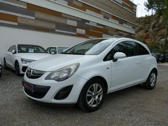  Voir détails -Opel Corsa 1.2 TWINPORT 85 Ch GRAPHITE BVM5 à  La Ciotat (13)