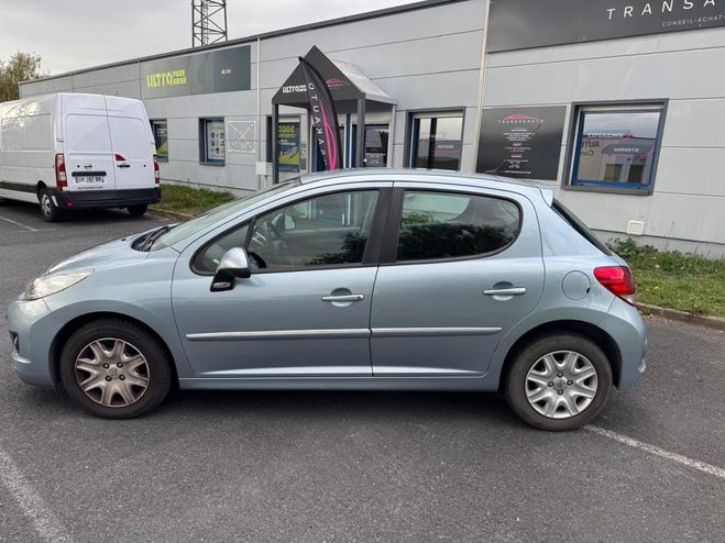 Peugeot 207 1.4 VTi 95ch Premium / 1er main / suivi  Gris de 2010