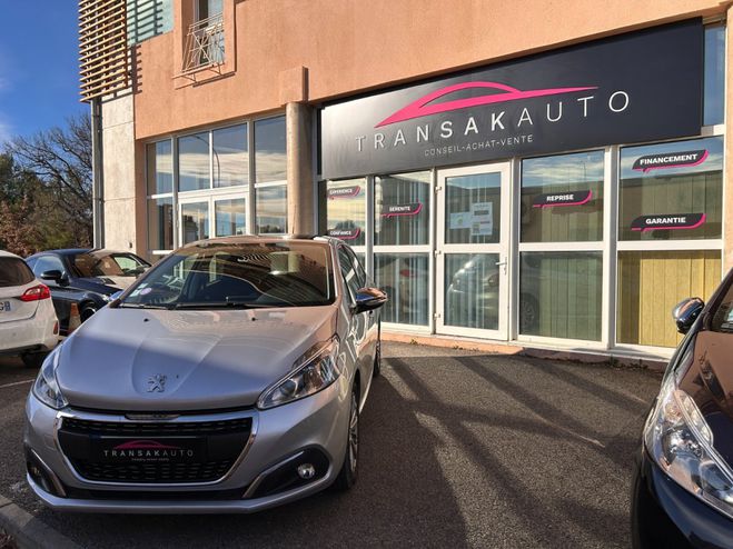 Peugeot 208 1.2 essence 82ch BVM5 Allure/Toit Panora Gris de 2016