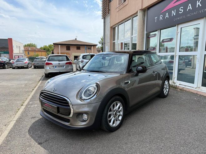 Mini Cooper 1.5 i 12V DCT7 136 cv Business Design Beige de 2019