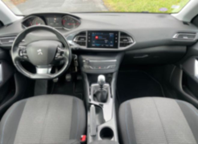 Peugeot 308 II (2) SW 1.2 PURETECH 110ch STYLE  de 2019