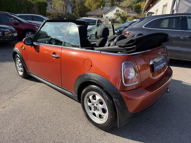 Mini Cabrio COOPER D 112CH ORANGE de 2013