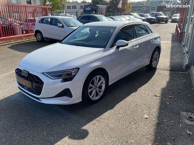 Audi A3 Sportback 30 TFSI 110CH MILD HYBRID DESI Blanc de 2024