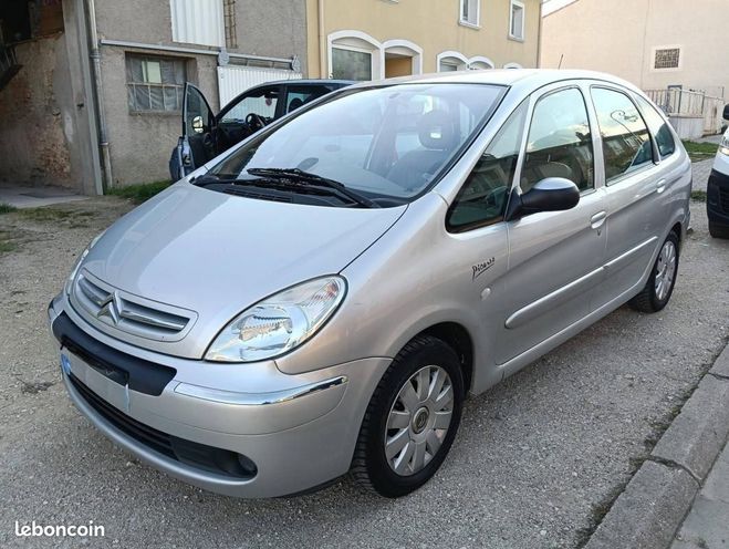 Citroen Xsara Citroen Xsara Picasso 2.0 16v Exclusive Boite Automati Gris de 2004