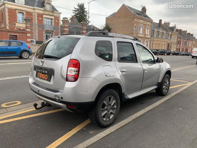 Dacia Duster Dacia Duster 1.5 DCI 110 PRESTIGE 4X2 CAMÉRA DE RECUL Gris de 2016