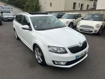  Voir détails -Skoda Octavia Combi 2.0 TDI 150 ch Elegance DSG à Villeneuve-Saint-Georges (94)