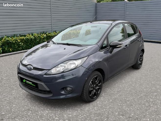 Cliquer pour voir la photo suivante Ford Fiesta TDCI Bleu de 2011