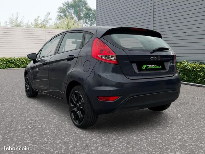 Ford Fiesta Ford Fiesta TDCI Bleu de 2011