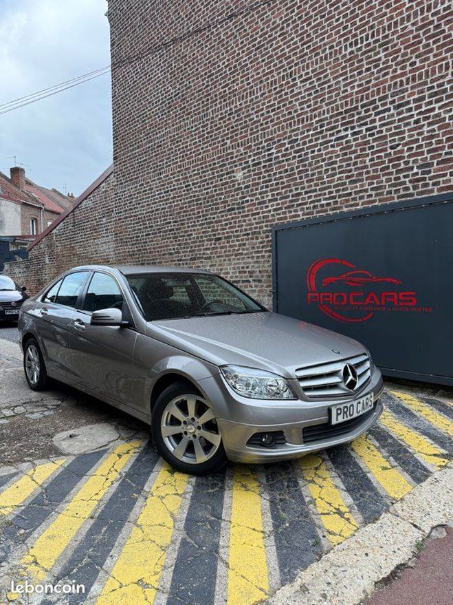 Cliquer pour voir la photo suivante Mercedes 200 c200 cdi Beige de 2009