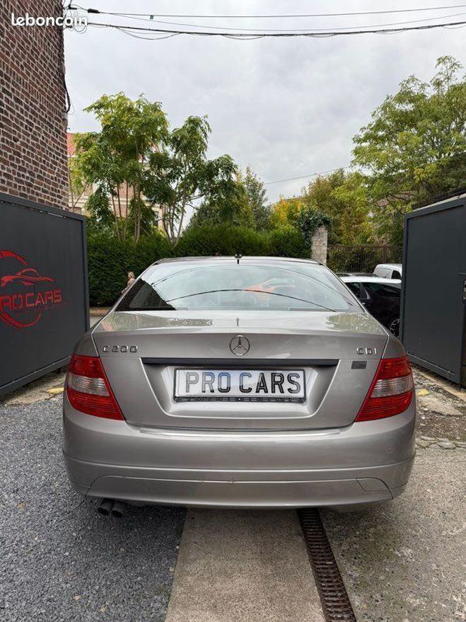 Mercedes 200 Mercedes 200 c200 cdi Beige de 2009