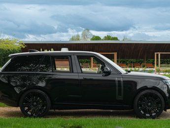  Voir détails -Land rover Range Rover 2024 4.4 V8 AUTOBIOGRAPHY à Saint-Marcel-de-Flines (42)